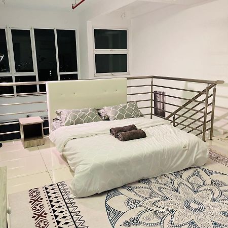Minimalist Loft2 Decentrum Wifinetflix Kajang Ngoại thất bức ảnh