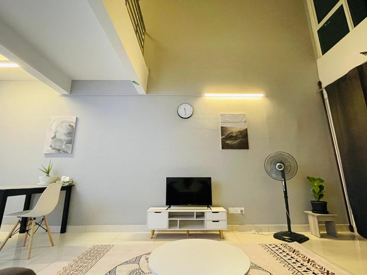 Minimalist Loft2 Decentrum Wifinetflix Kajang Ngoại thất bức ảnh