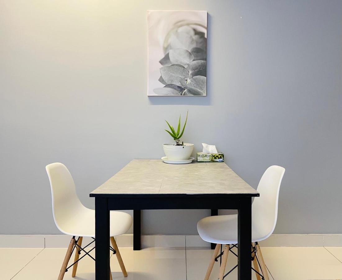 Minimalist Loft2 Decentrum Wifinetflix Kajang Ngoại thất bức ảnh